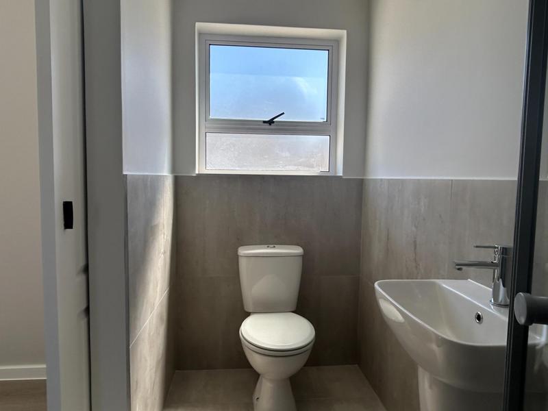 To Let 2 Bedroom Property for Rent in Sunningdale Western Cape